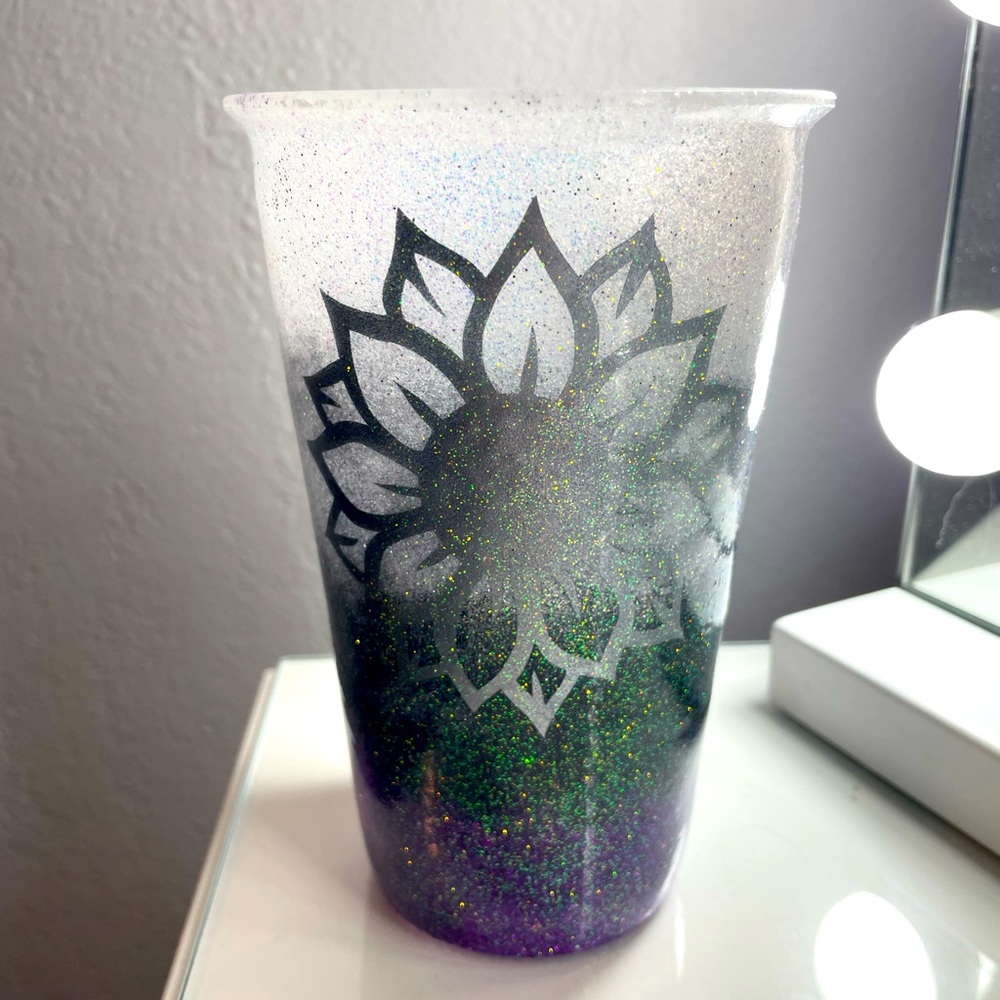 Plastic Epoxy Cup